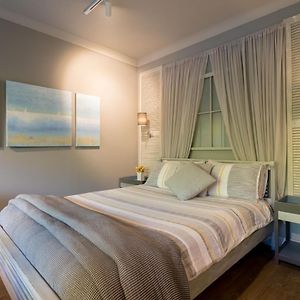 Sailaway Beach House